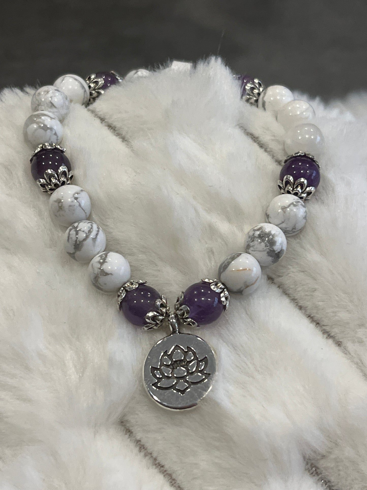 Howlite et Améthyste 8 mm