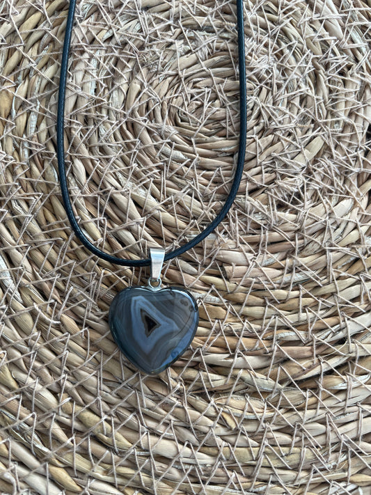 Collier coeur gris