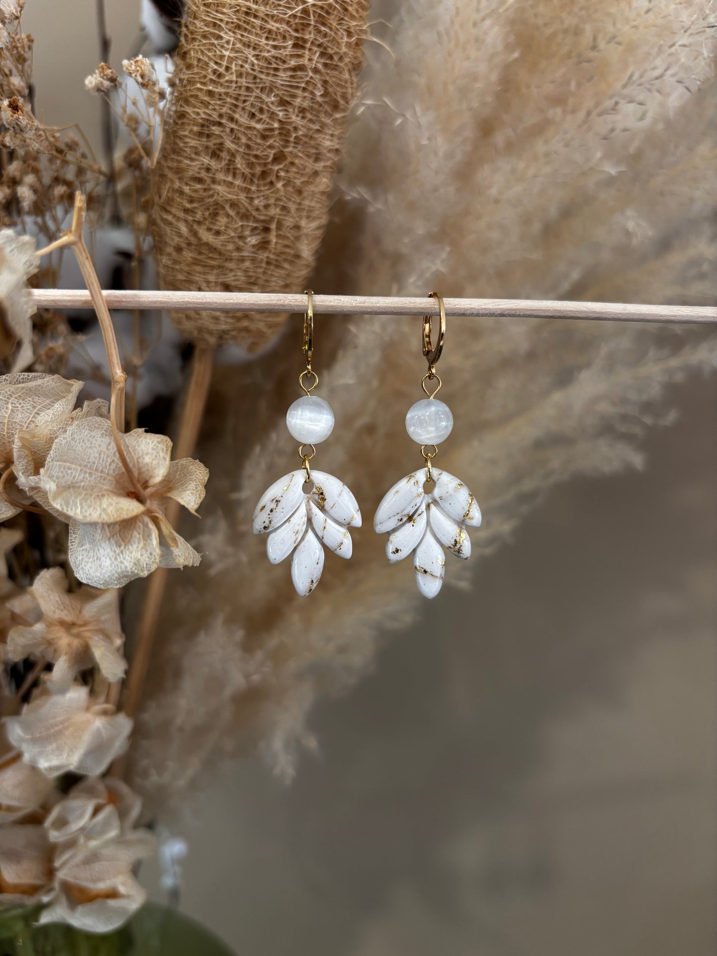 Les boucles d'oreilles Loria - Découvrez tous les coloris