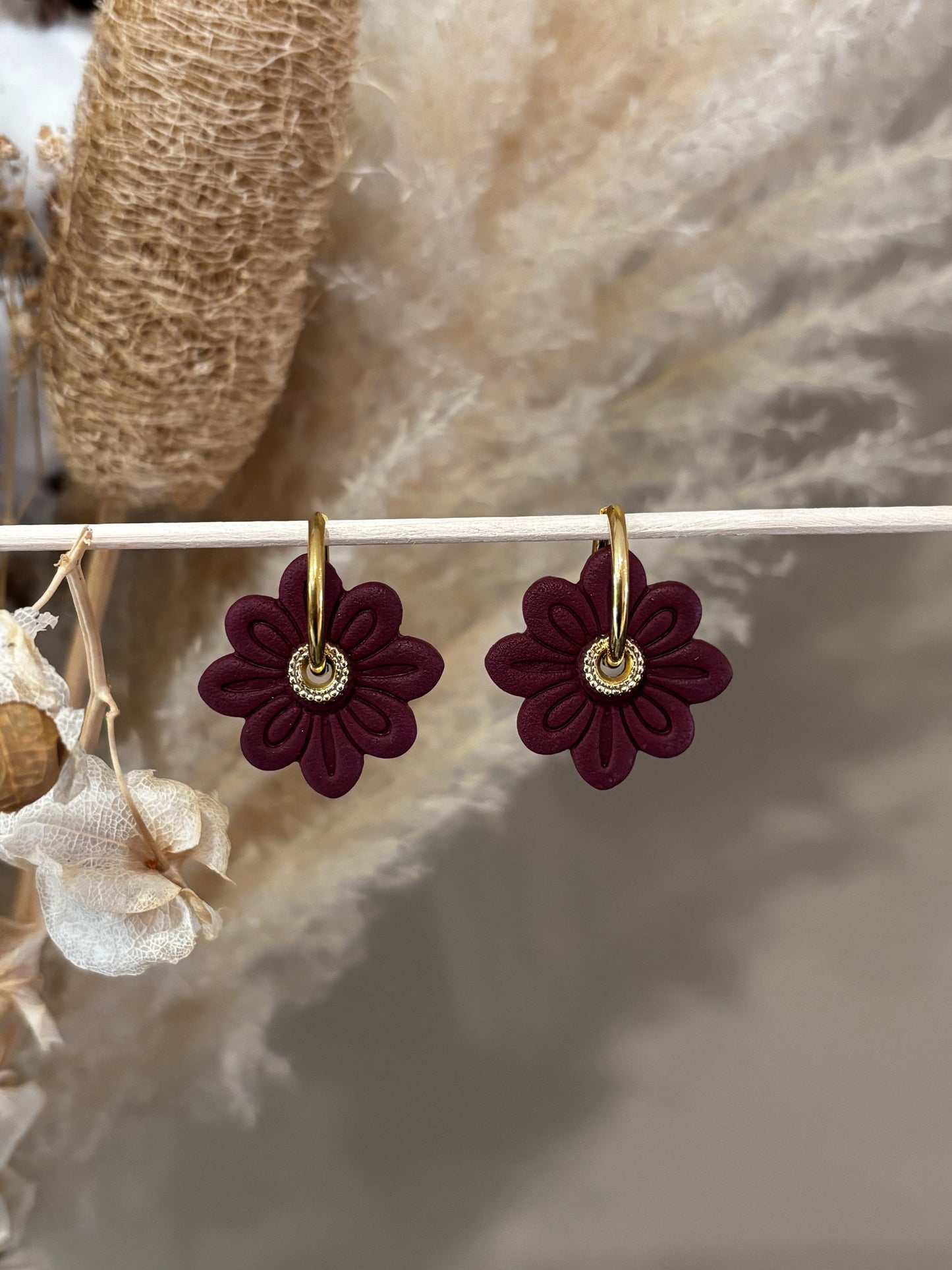 Les boucles d'oreilles Alba