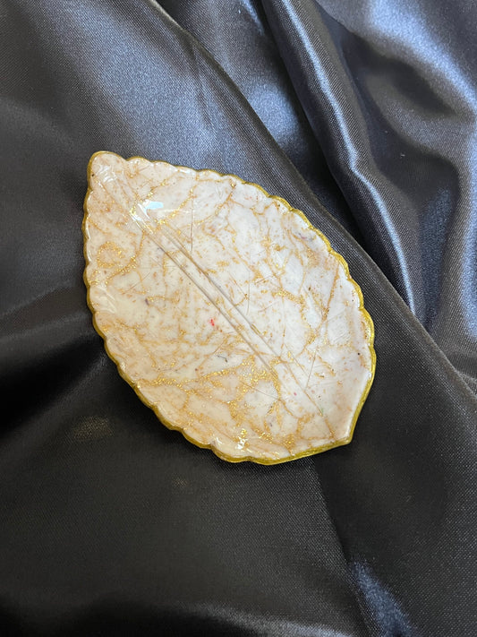 Coupelle feuille blanche et dorée